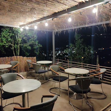 Guest House Pashollari Берат Екстер'єр фото