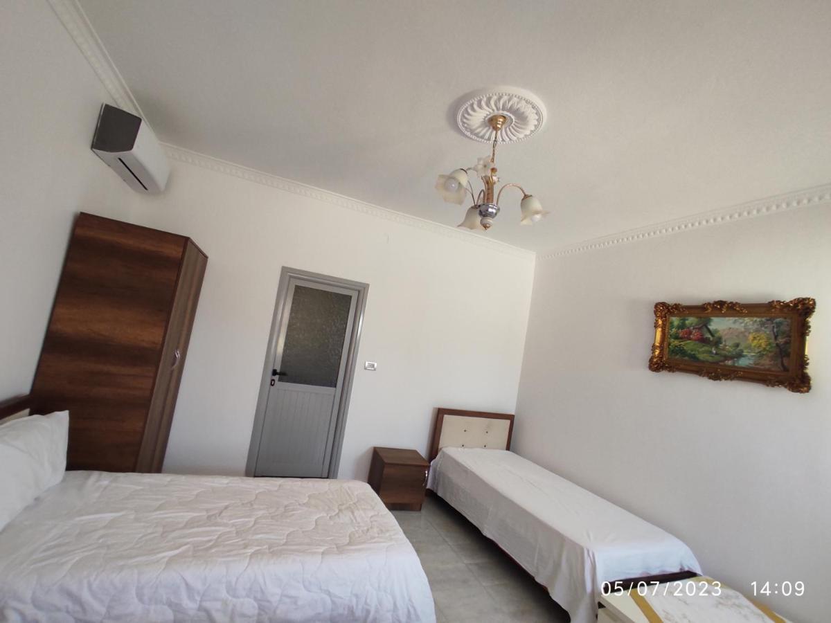 Guest House Pashollari Берат Екстер'єр фото